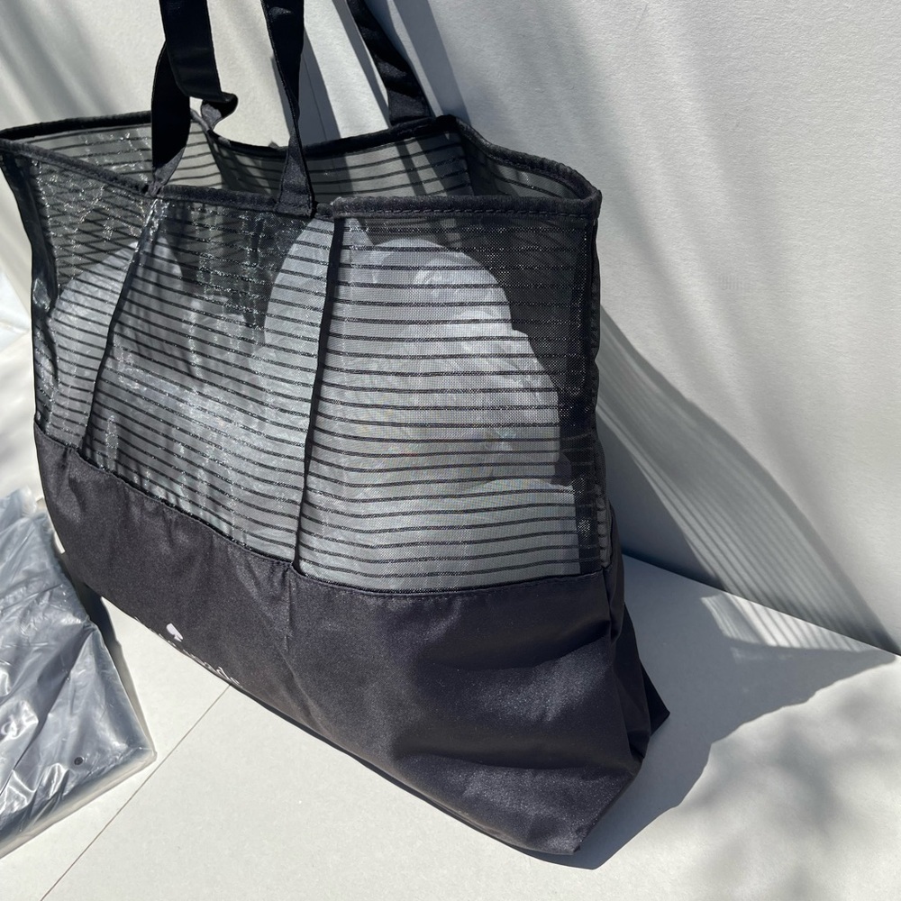 (new+tag) Kate Spade large tote classic black mesh size 24.5x14.5 inch - Picture 7 of 11